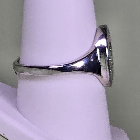 Vintage-Inspired Oval Ring‎ With Engraved Orchid Design Size 9 (NWOT) - Picture 3 of 6